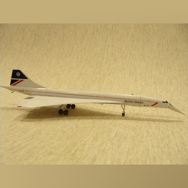 Бумажная модель Сверхзвуковой пассажирский самолет Aerospatiale-BAC Concorde British Airway Landor