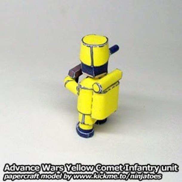 Бумажная модель Пехотинец Yellow Comet Infantry (Advance Wars)