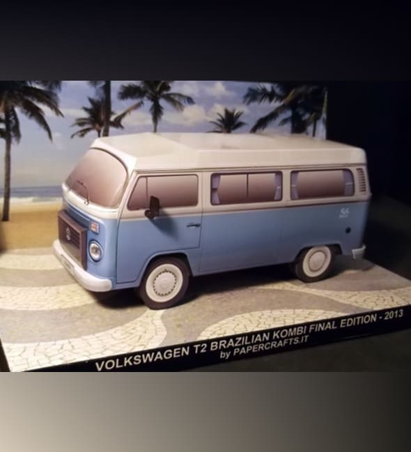 Бумажная модель Автомобиль Volkswagen Transporter T2 Brazilian Kombi