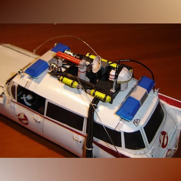 Бумажная модель Автомобиль Ecto-1 (Охотники за привидениями)