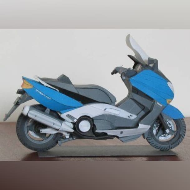 Бумажная модель Скутер Yamaha TMAX