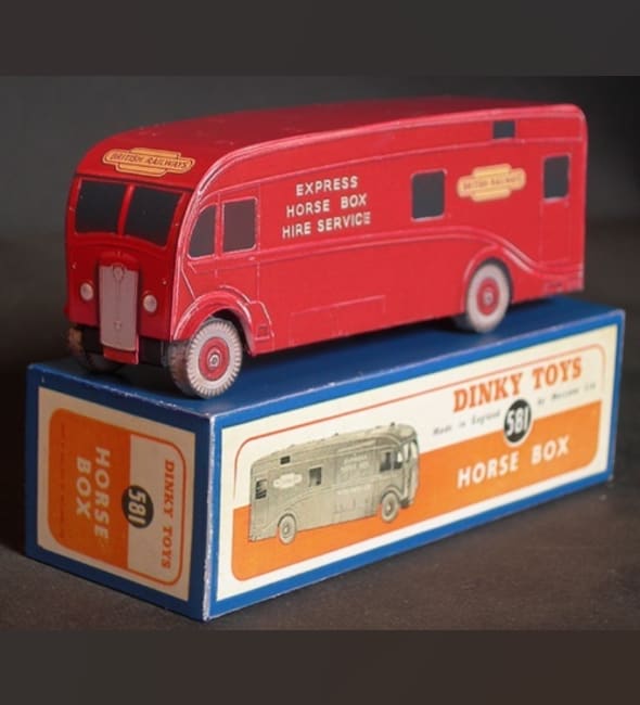 Бумажная модель Автомобиль Express Horse Box (Dinky Toys 581)