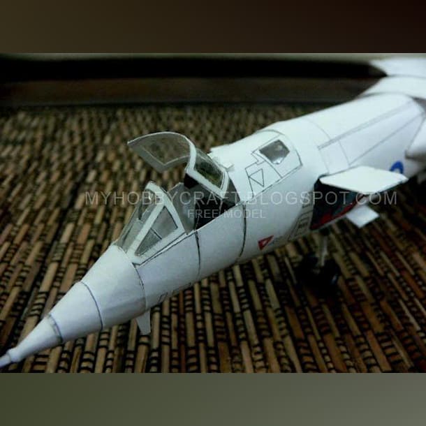 Бумажная модель Бомбардировщик BAC TSR-2