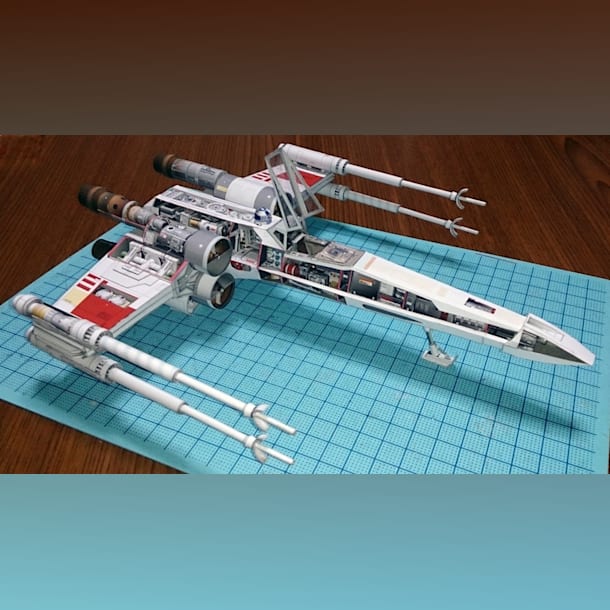 Бумажная модель Звездный истребитель X-wing (Звездные войны)