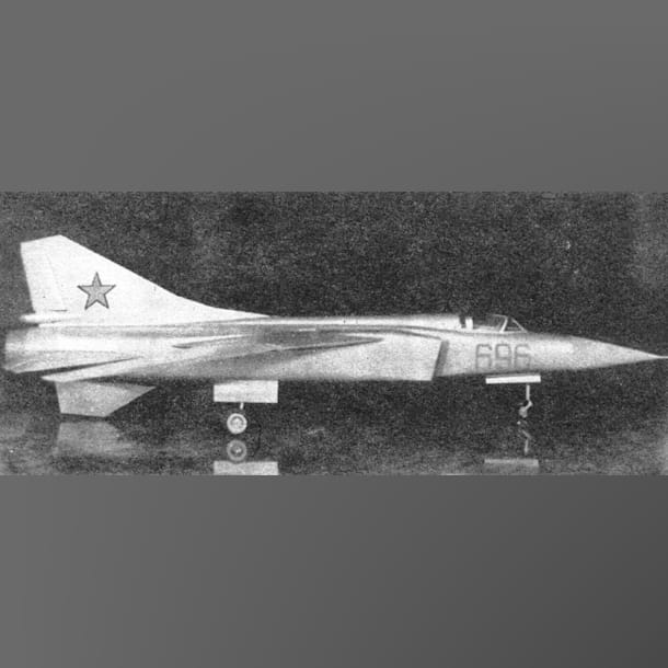 Журнал Maly Modelarz - 4/1978 - Истребитель МиГ-23 и самолет АИР-1