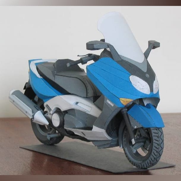 Бумажная модель Скутер Yamaha TMAX