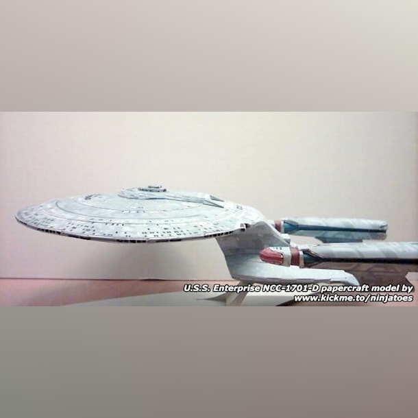 Бумажная модель Звездолет USS Enterprise NCC-1701-D (Звездный путь)