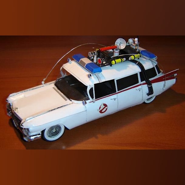 Бумажная модель Автомобиль Ecto-1 (Охотники за привидениями)