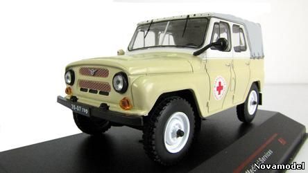 Автомобиль УАЗ-469 Медпомощь