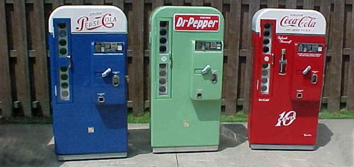 Торговый автомат по продаже Pepsi и Dr Pepper Vendo V-81