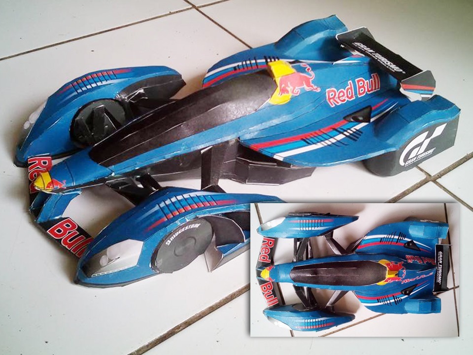 Автомобиль Red Bull X2010 (Gran Turismo)