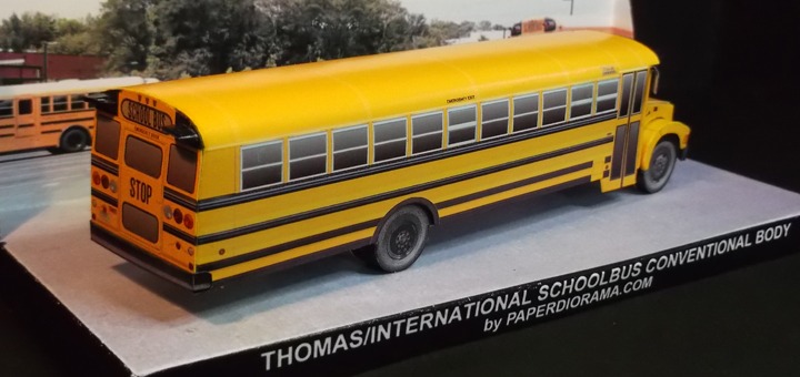 Бумажная модель Школьный автобус Thomas/International 3800