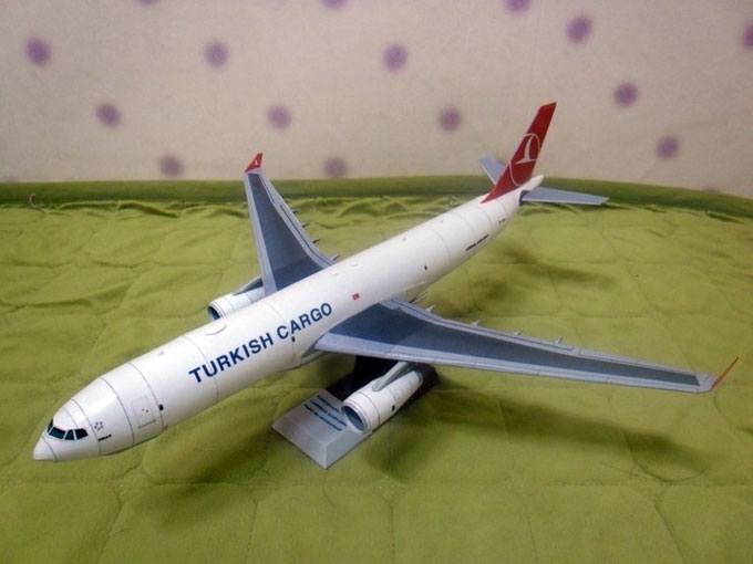 Авиалайнер Airbus A330 Turkish Airlines
