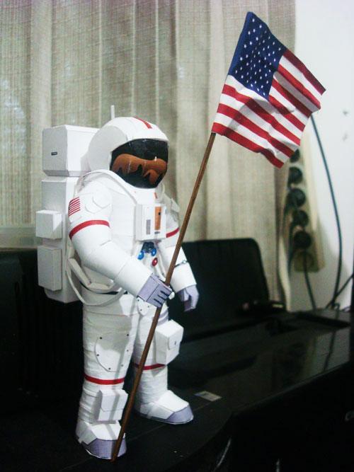 Космонавт поделка из бумаги - 72 фото