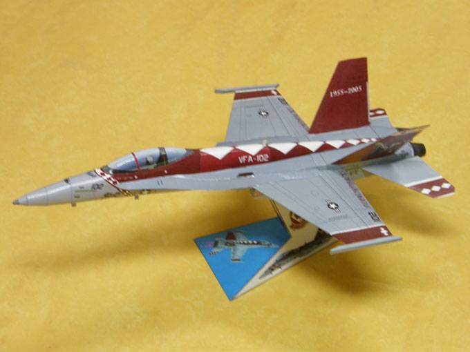 Истребитель McDonnell Douglas F/A-18F Diamondbacks
