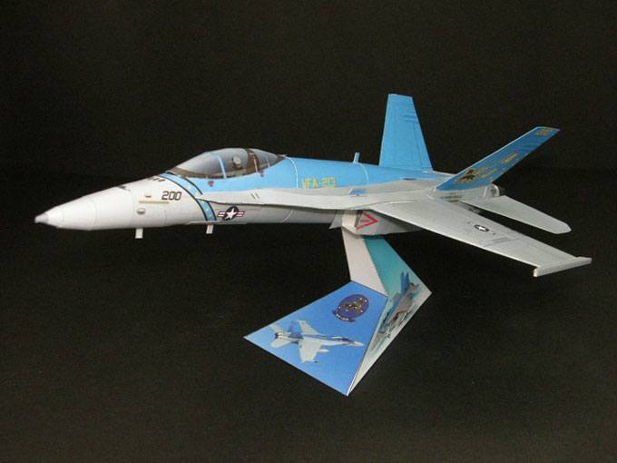 Бумажная модель Истребитель McDonnell Douglas F/A-18F Черные Львы