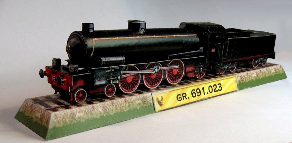 Локомотив FS 691