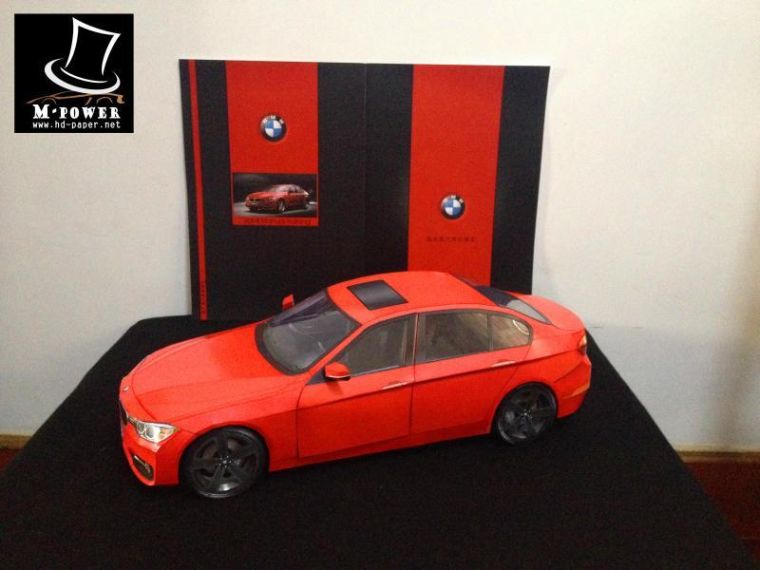 Автомобиль BMW 328i