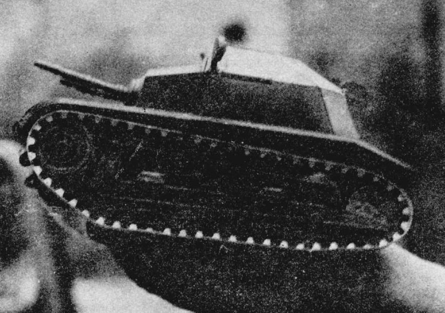 Журнал Maly Modelarz - 9/1966 - Безбашенный танк TKS