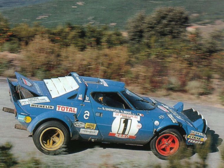 Автомобиль Lancia Stratos HF Motorac