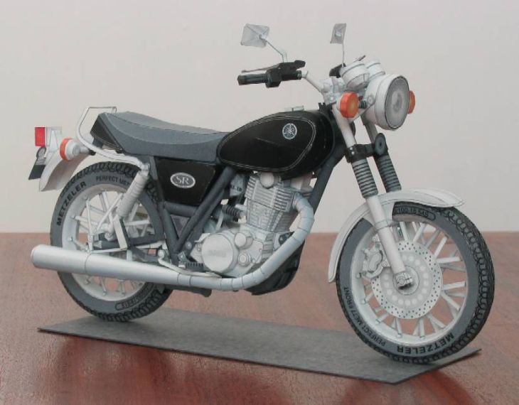Мотоцикл Yamaha SR400