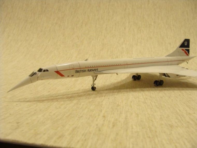 Сверхзвуковой пассажирский самолет Aerospatiale-BAC Concorde British Airway Landor